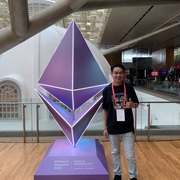 Viet Nguyen's avatar