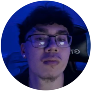 Riley Halcomb's avatar