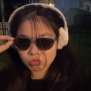 Anneliese Phan's avatar