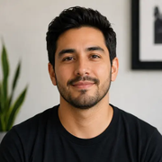 Alejandro Ramírez's avatar